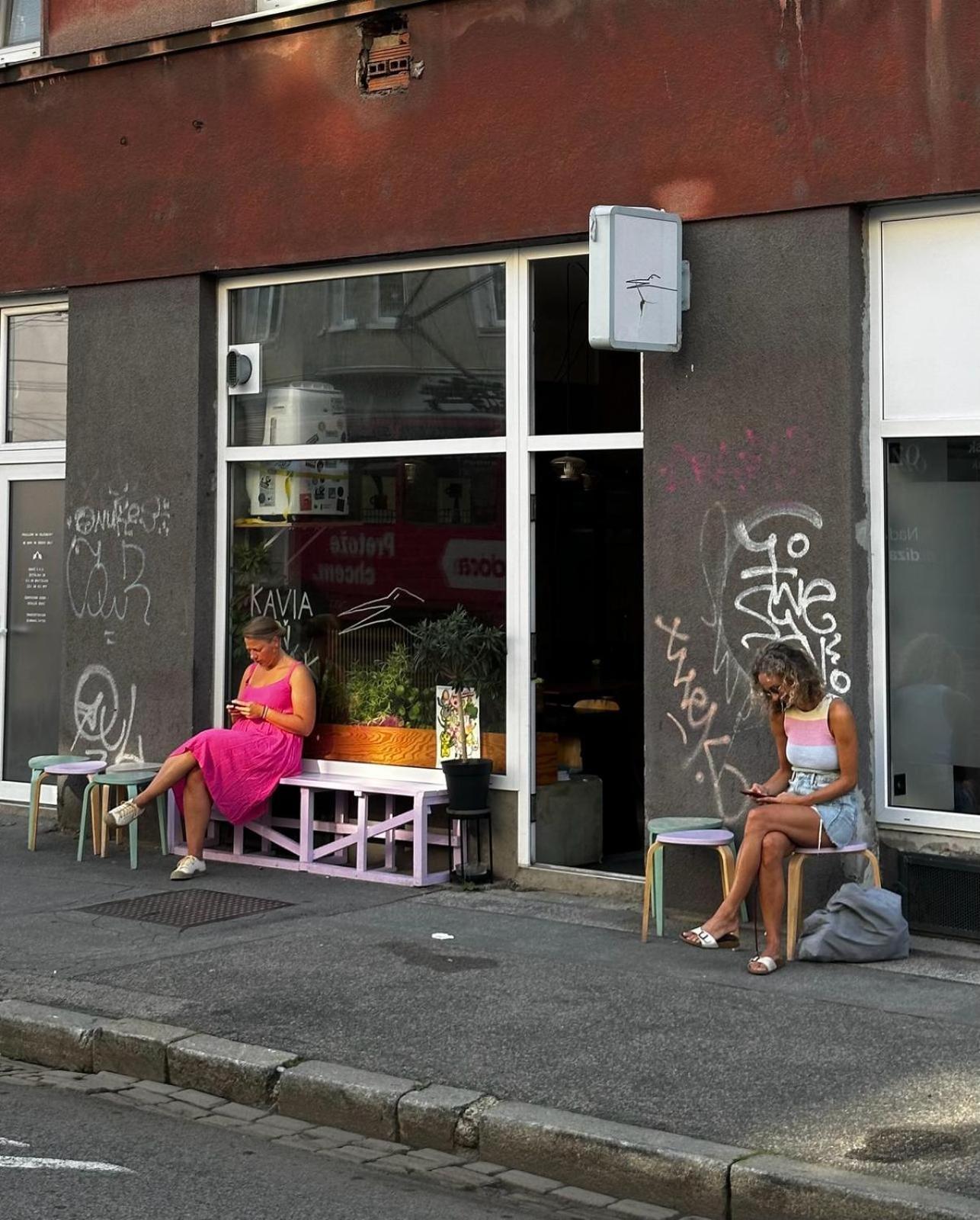 Urban Zenhouse No.2 - Breakfast Included Lejlighed Bratislava Eksteriør billede